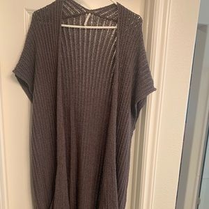 Free People slouchy sweater vest in grey size L